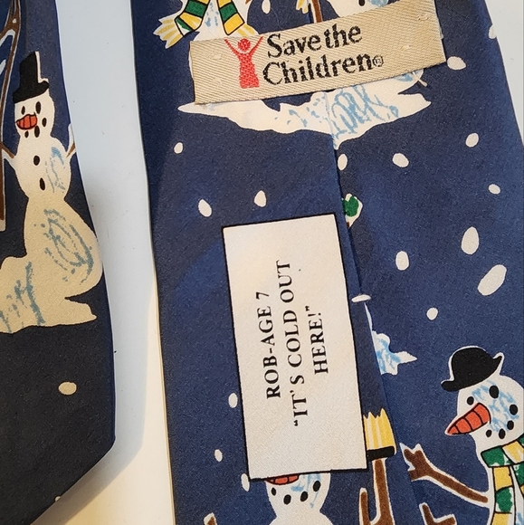 Save The Children Snow Men's Christmas Silk Tie - Picture 2 of 8